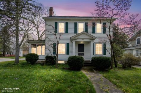 241 S Freedom Street Ravenna OH 44266