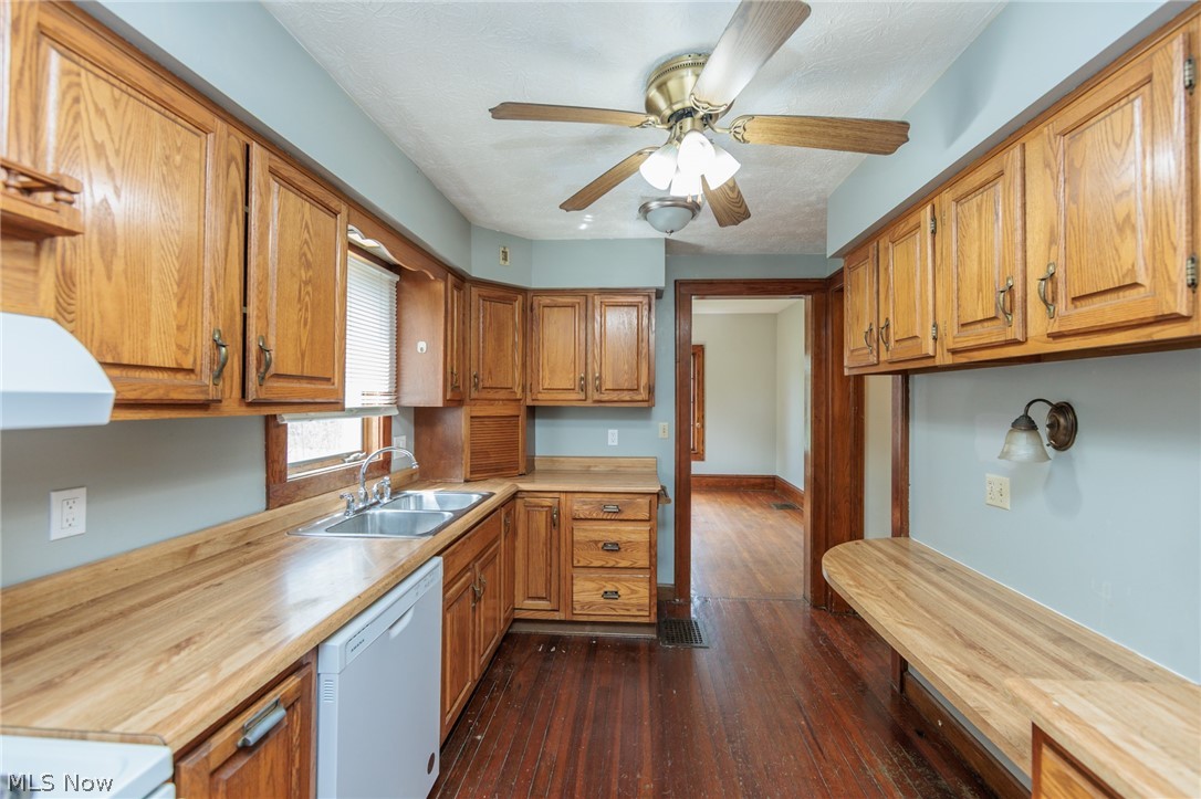 241 S Freedom Street Ravenna OH 44266