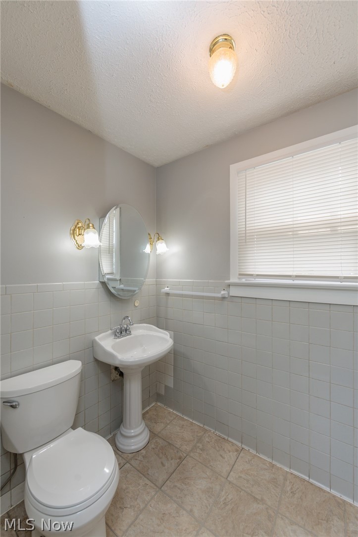 241 S Freedom Street Ravenna OH 44266
