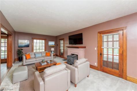 241 S Freedom Street Ravenna OH 44266