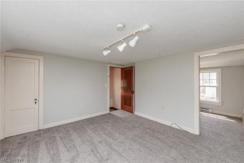 241 S Freedom Street Ravenna OH 44266