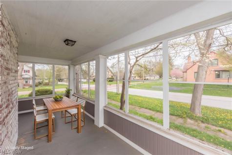241 S Freedom Street Ravenna OH 44266