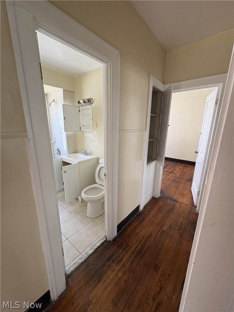 1656 Bryn Mawr Road East Cleveland OH 44112