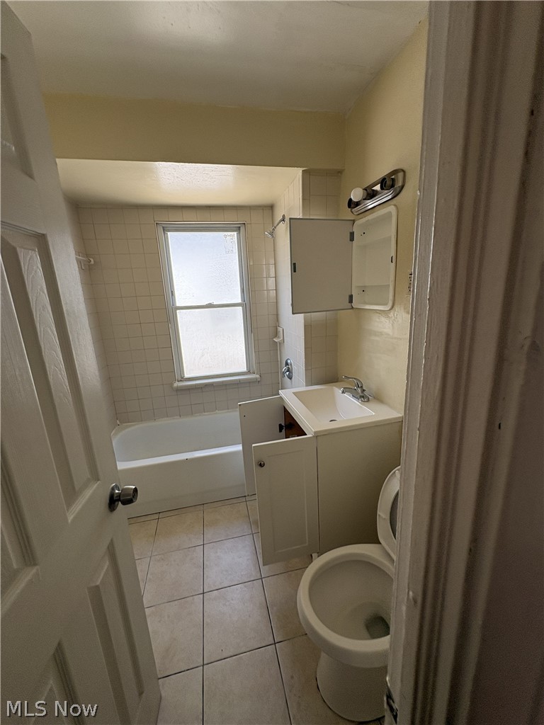 1656 Bryn Mawr Road East Cleveland OH 44112