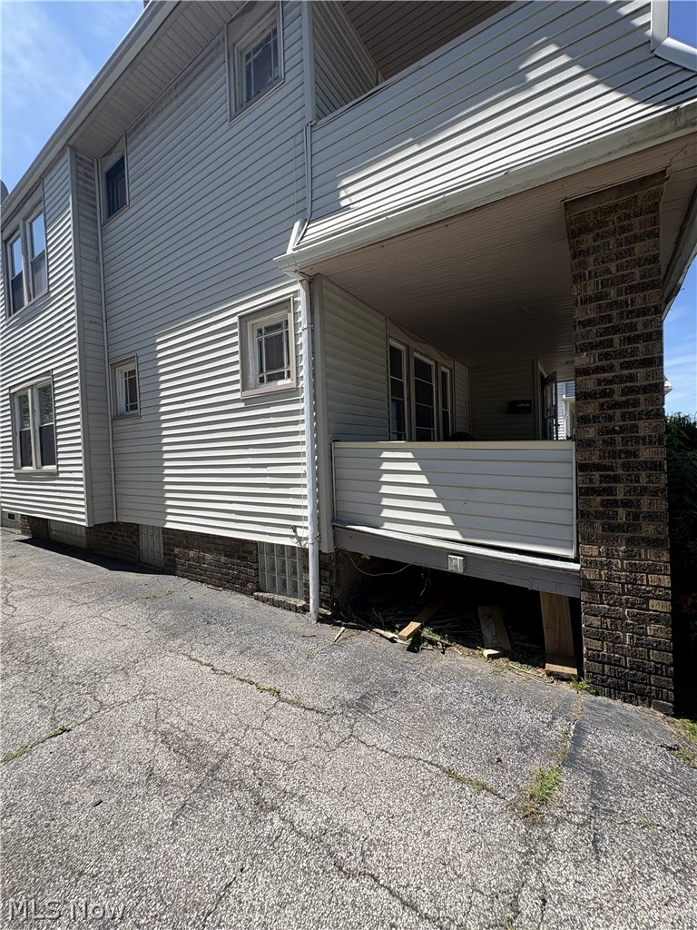 1656 Bryn Mawr Road East Cleveland OH 44112