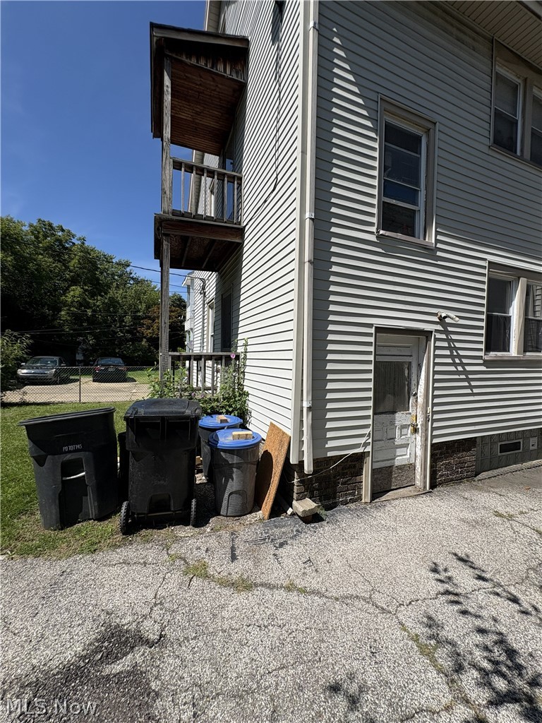 1656 Bryn Mawr Road East Cleveland OH 44112