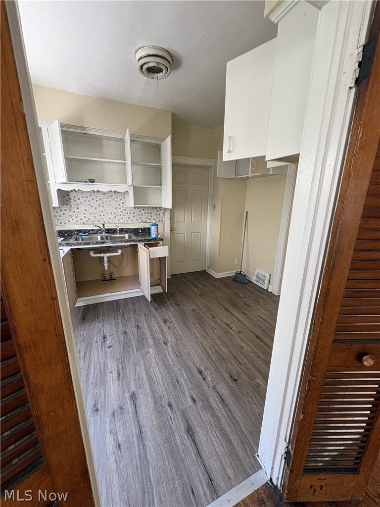 1656 Bryn Mawr Road East Cleveland OH 44112