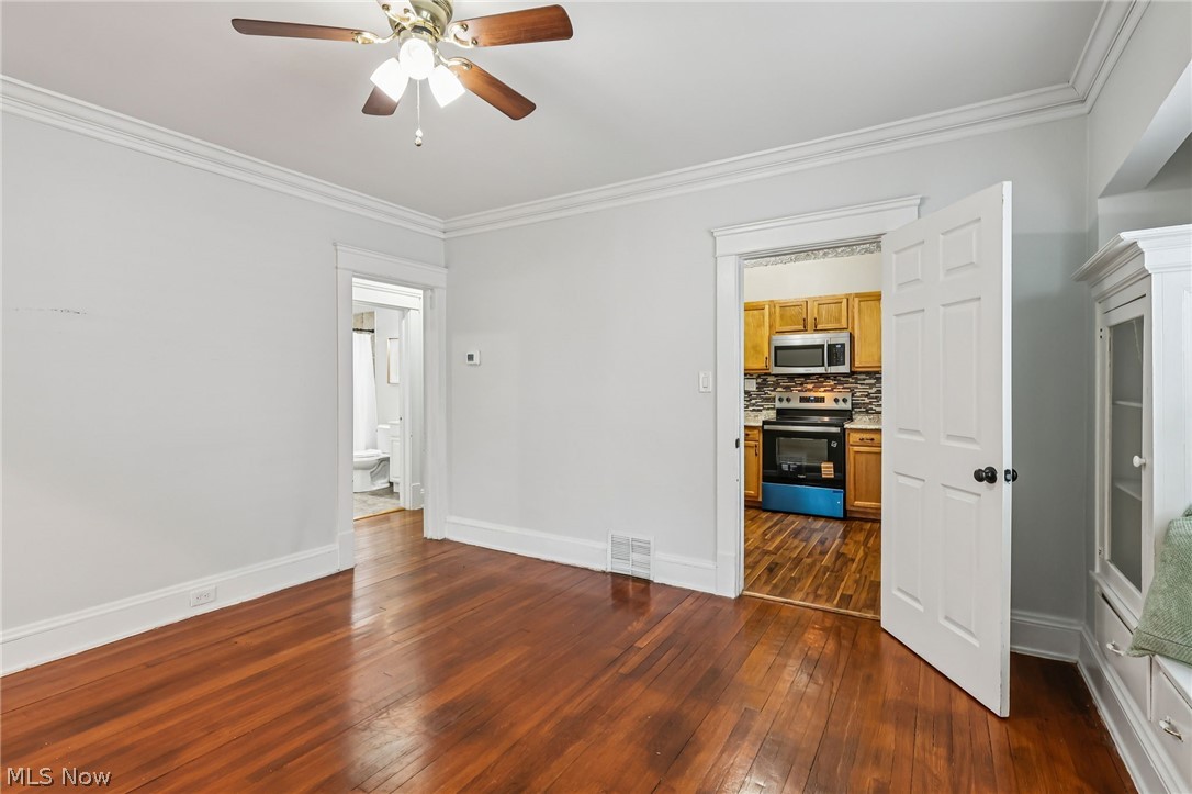 1607 Cohassett Avenue Lakewood OH 44107