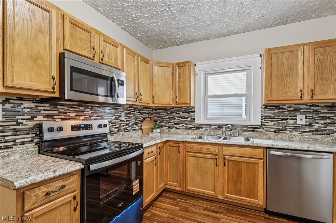 1607 Cohassett Avenue Lakewood OH 44107