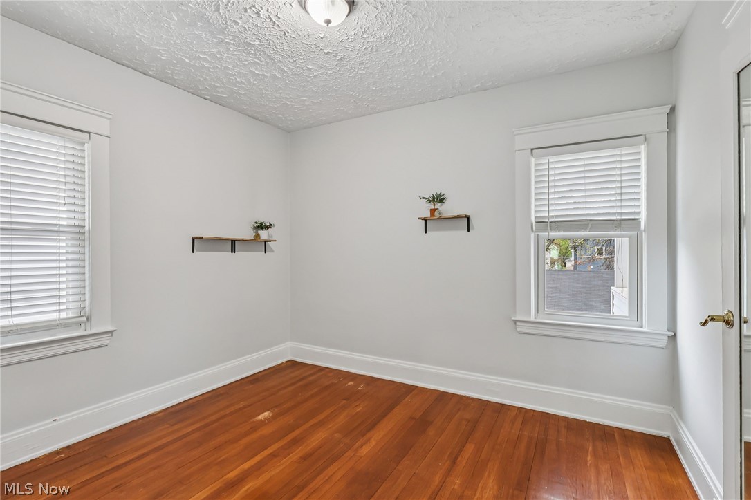 1607 Cohassett Avenue Lakewood OH 44107