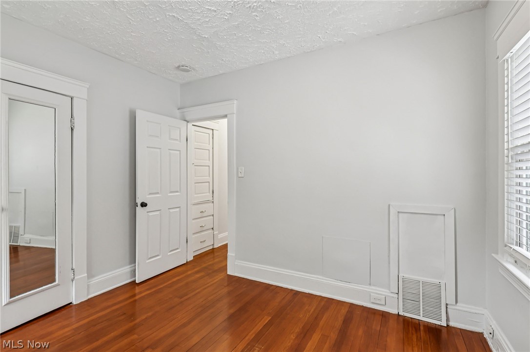 1607 Cohassett Avenue Lakewood OH 44107