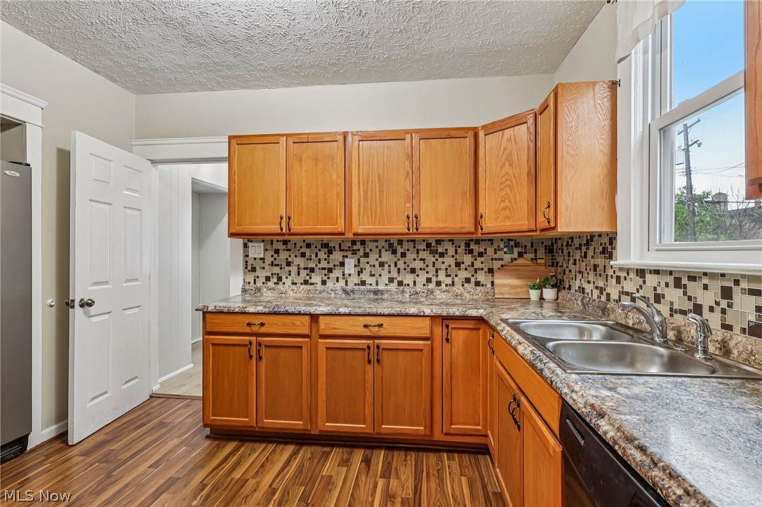 1607 Cohassett Avenue Lakewood OH 44107