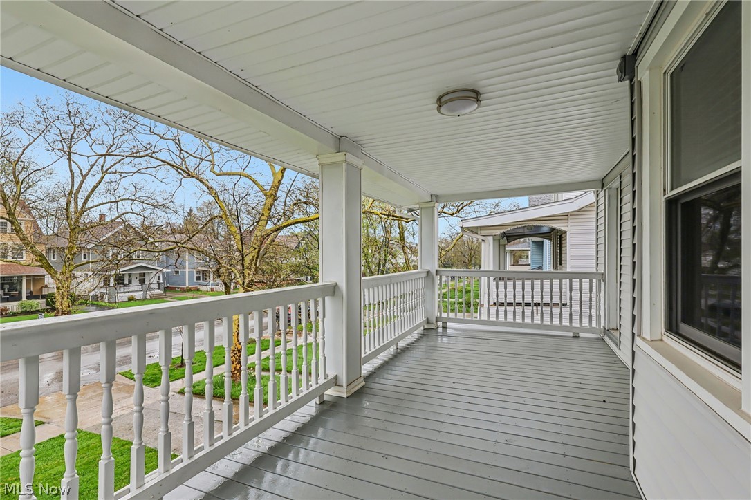 1607 Cohassett Avenue Lakewood OH 44107