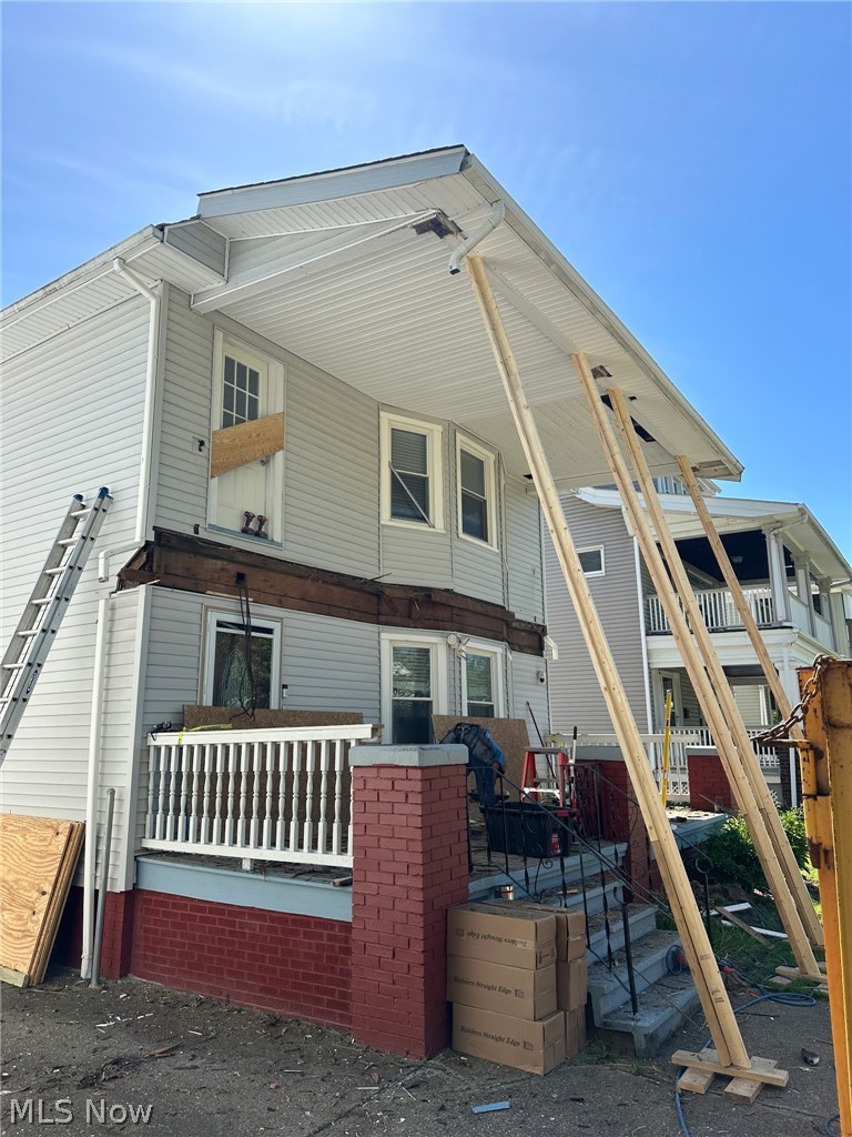 1607 Cohassett Avenue Lakewood OH 44107