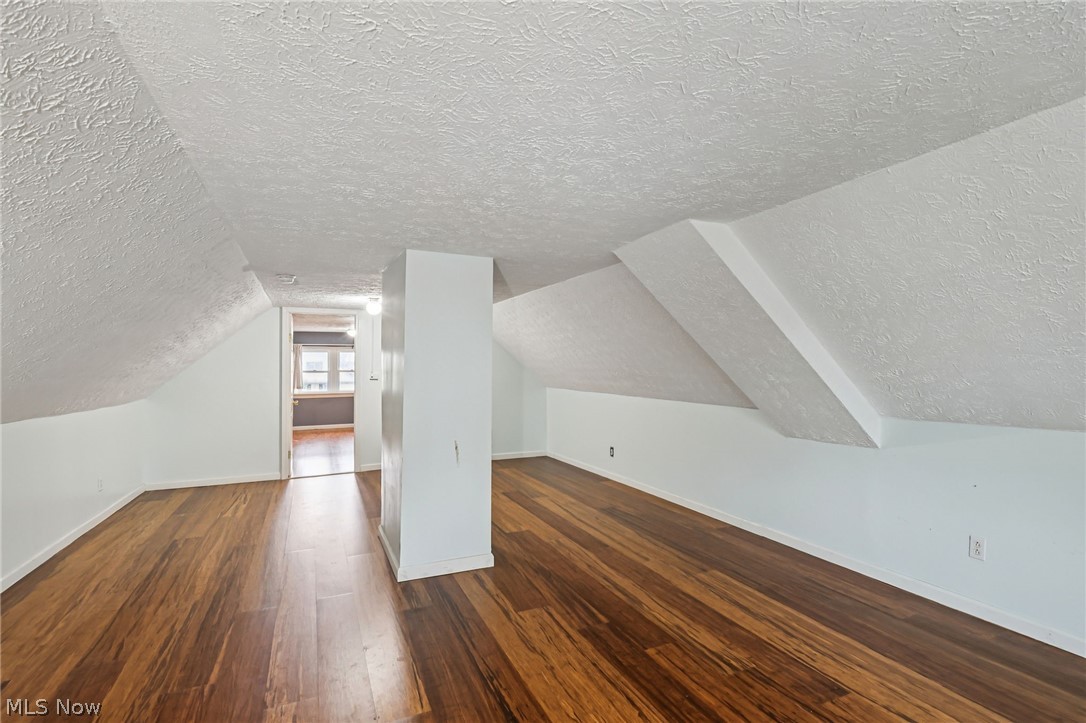 1607 Cohassett Avenue Lakewood OH 44107