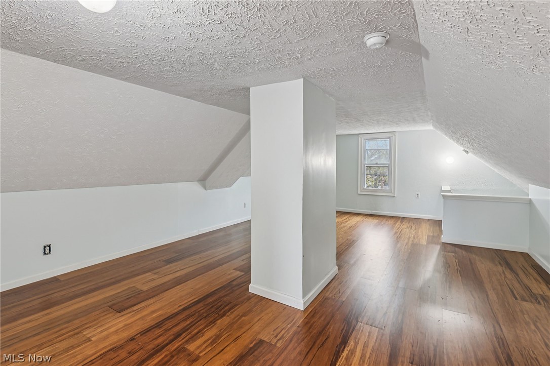 1607 Cohassett Avenue Lakewood OH 44107