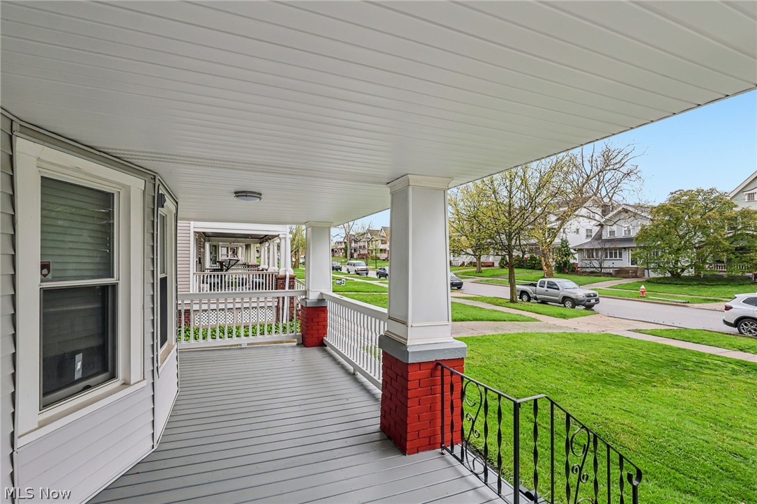 1607 Cohassett Avenue Lakewood OH 44107