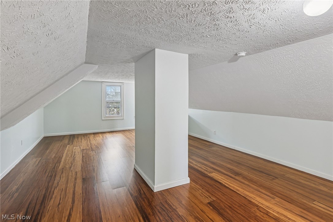 1607 Cohassett Avenue Lakewood OH 44107