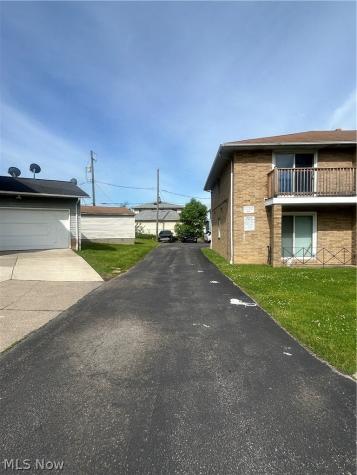 1422 E 264th Street Euclid OH 44132