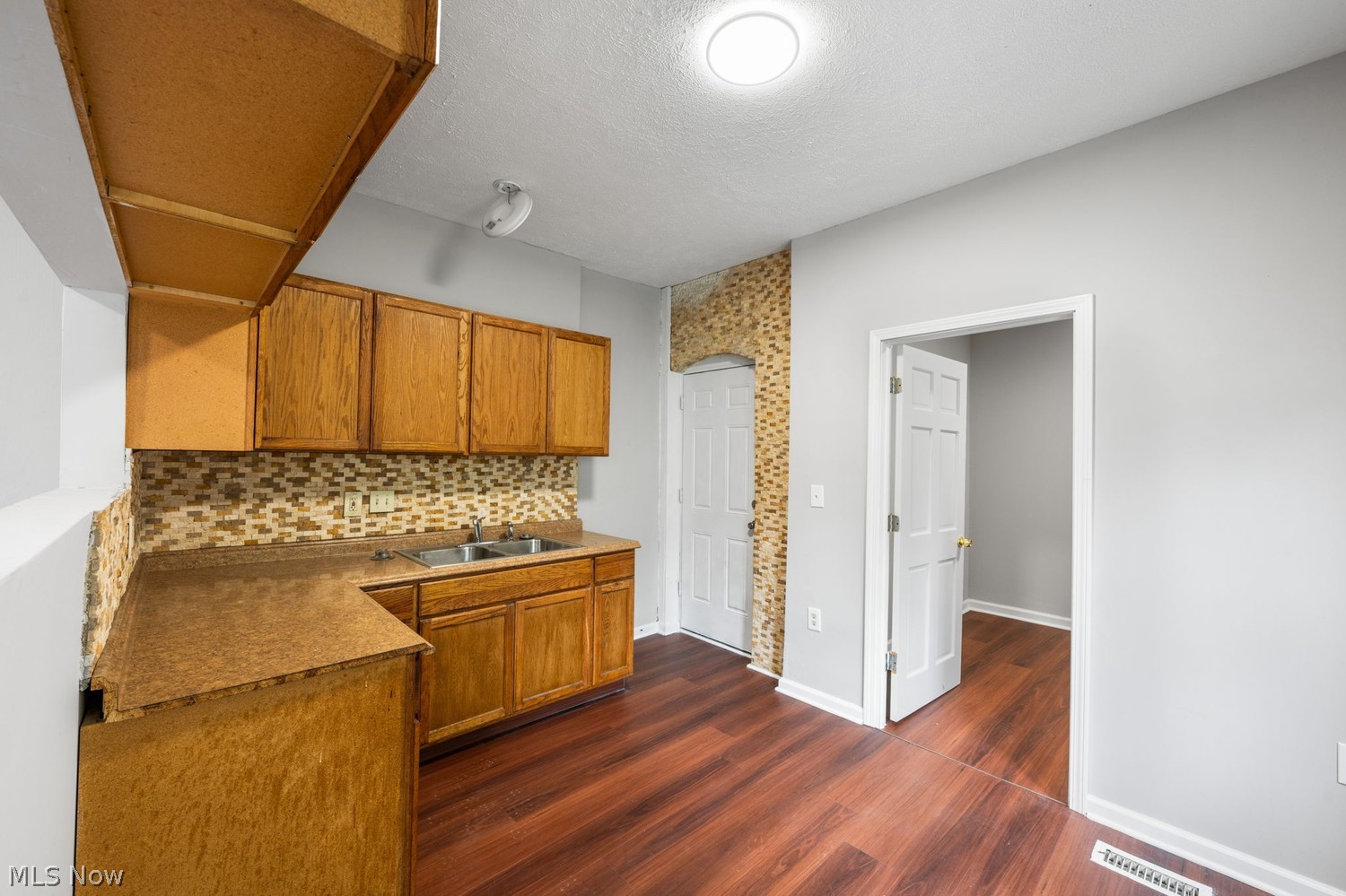 2217 E 71st Street Cleveland OH 44103