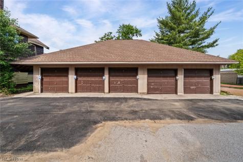15 Grand Street Berea OH 44017