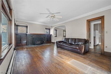 15 Grand Street Berea OH 44017