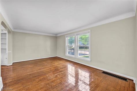 4141 W 157th Street Cleveland OH 44135