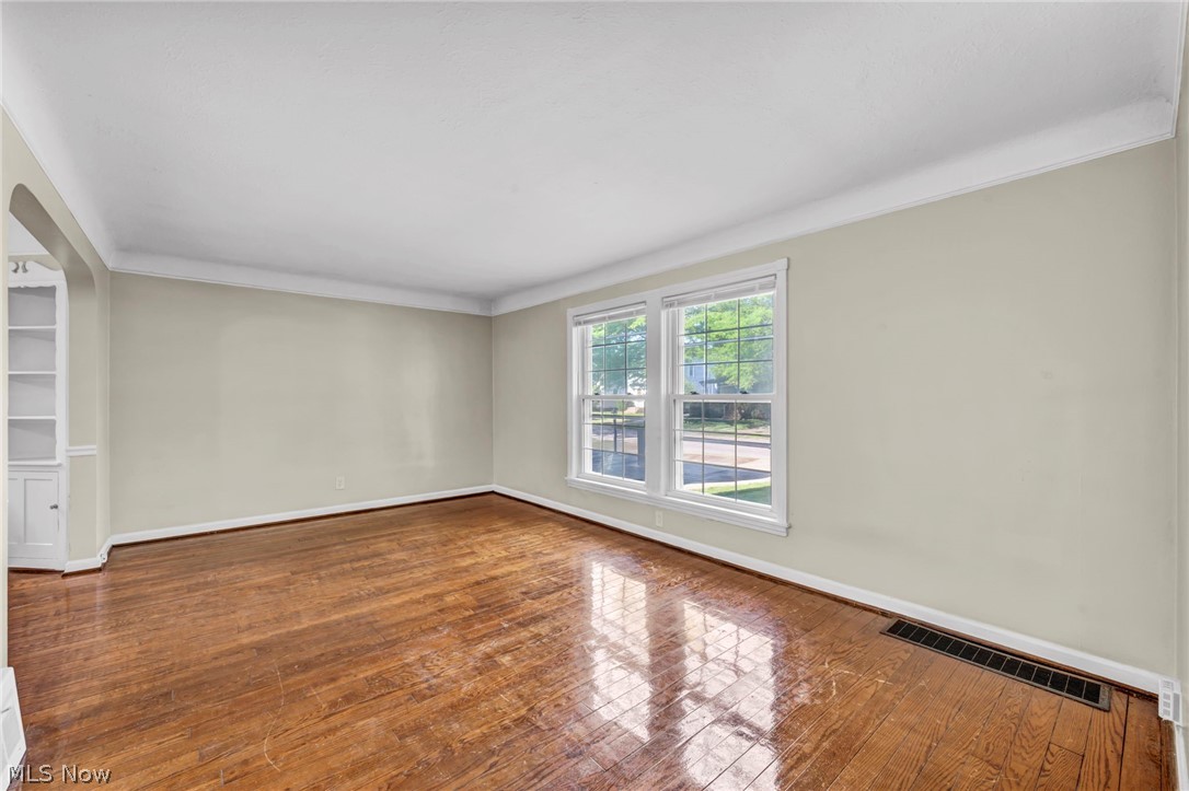 4141 W 157th Street Cleveland OH 44135