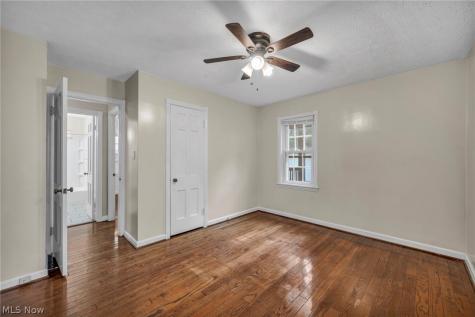 4141 W 157th Street Cleveland OH 44135