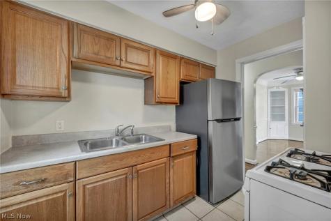 4141 W 157th Street Cleveland OH 44135