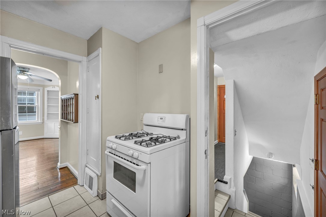 4141 W 157th Street Cleveland OH 44135