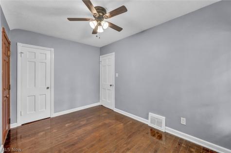 4141 W 157th Street Cleveland OH 44135