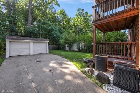 4141 W 157th Street Cleveland OH 44135