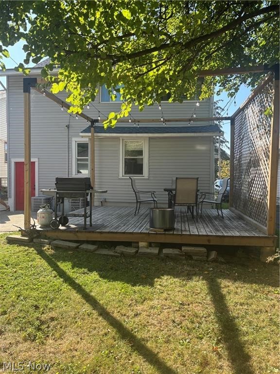 2203 Bunts Road Lakewood OH 44107