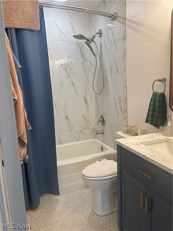 2203 Bunts Road Lakewood OH 44107