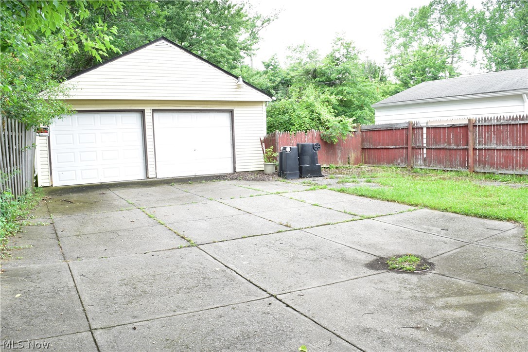 1654 Avalon Road Cleveland OH 44112