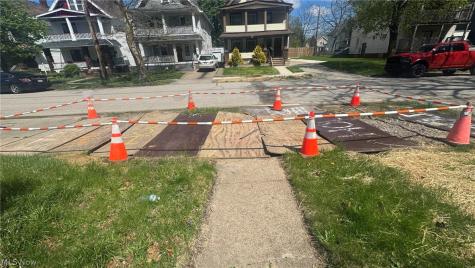 658 E 92 Street Cleveland OH 44108