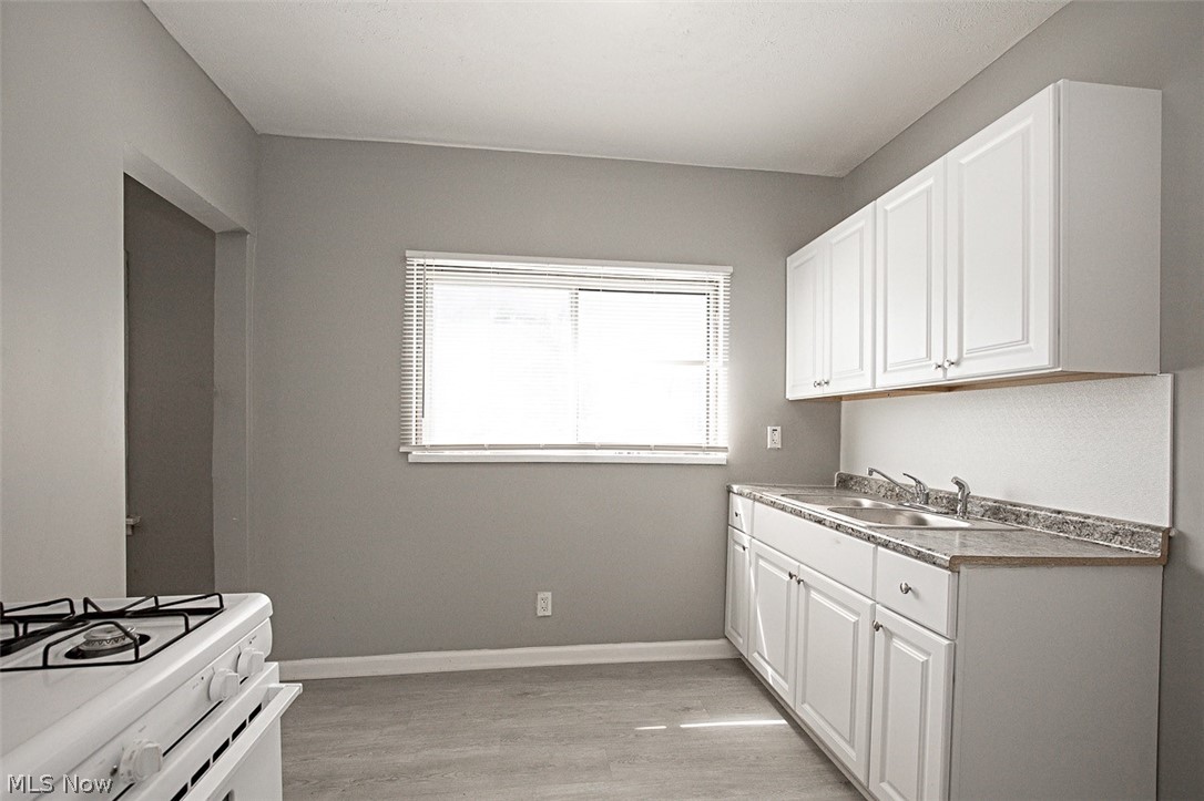1320 E 142nd Street East Cleveland OH 44112