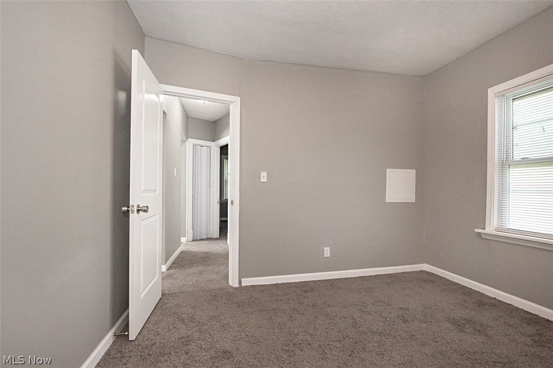 1320 E 142nd Street East Cleveland OH 44112
