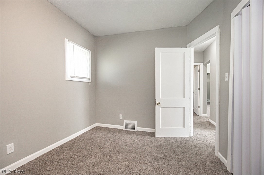 1320 E 142nd Street East Cleveland OH 44112