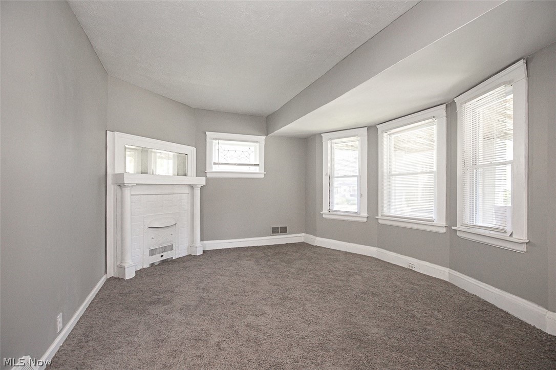 1320 E 142nd Street East Cleveland OH 44112