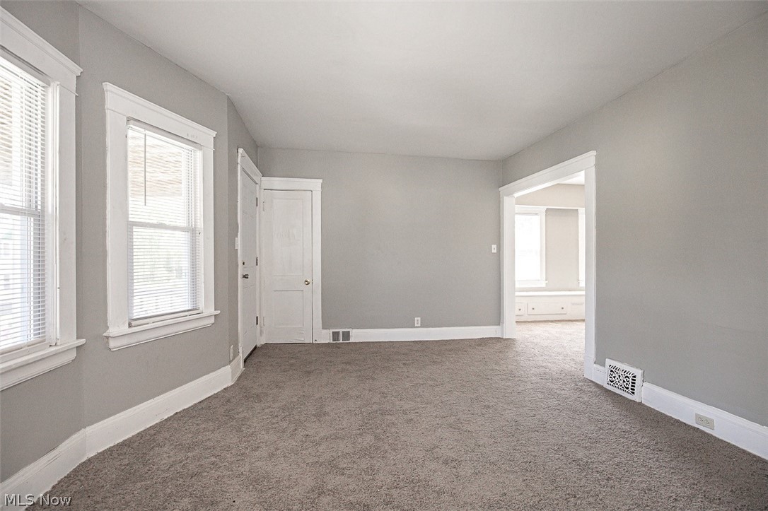 1320 E 142nd Street East Cleveland OH 44112