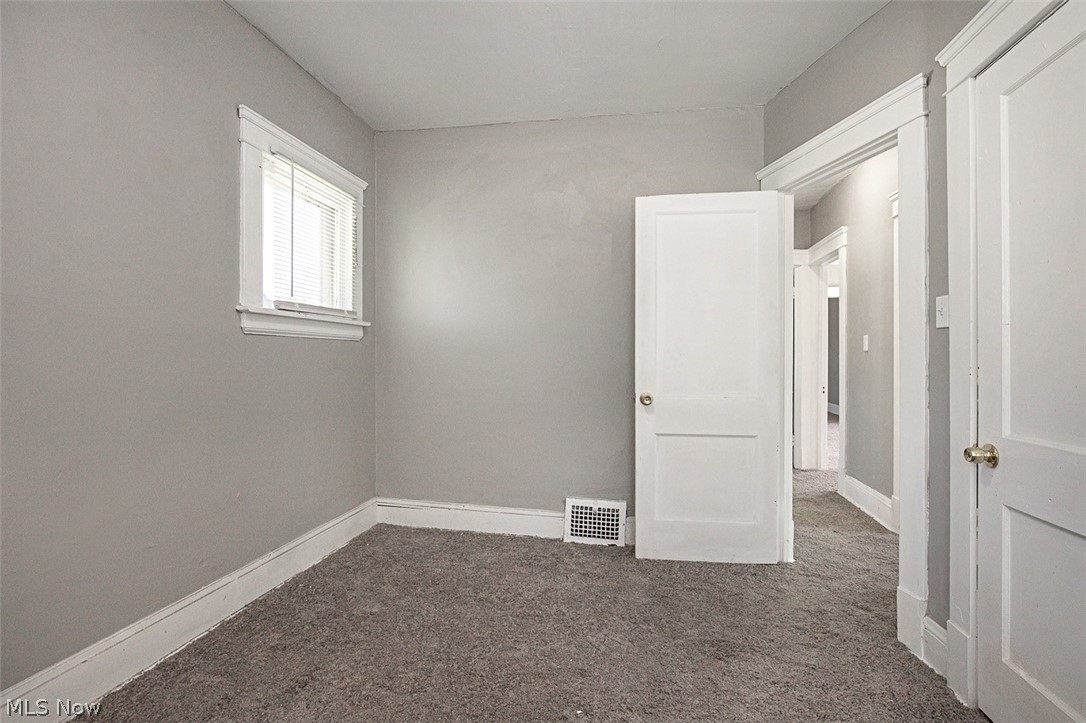 1320 E 142nd Street East Cleveland OH 44112