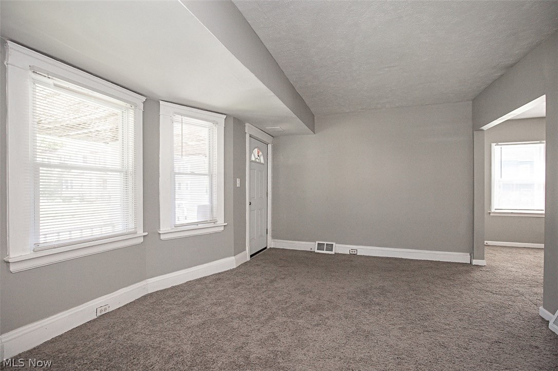1320 E 142nd Street East Cleveland OH 44112
