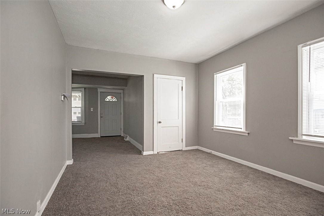 1320 E 142nd Street East Cleveland OH 44112