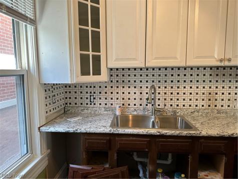 4912 Franklin Boulevard Cleveland OH 44102