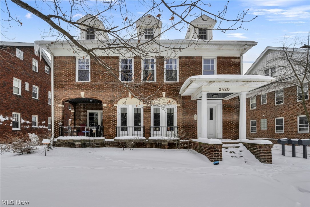 2420 Overlook Road Cleveland Heights OH 44106