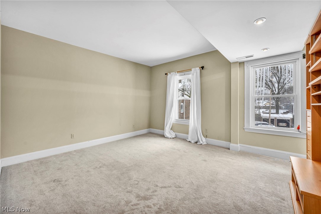 2420 Overlook Road Cleveland Heights OH 44106
