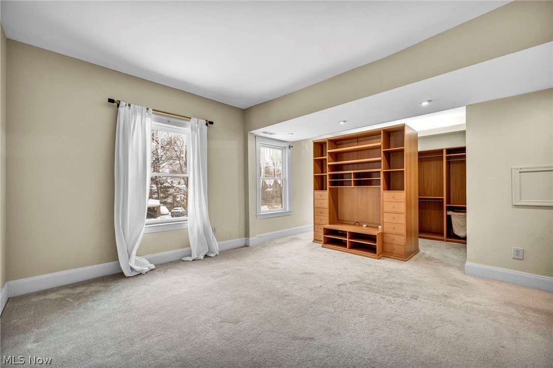 2420 Overlook Road Cleveland Heights OH 44106