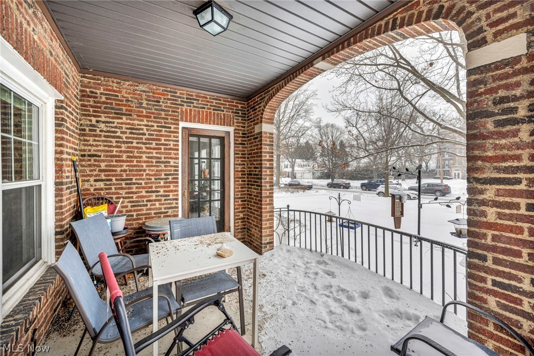 2420 Overlook Road Cleveland Heights OH 44106